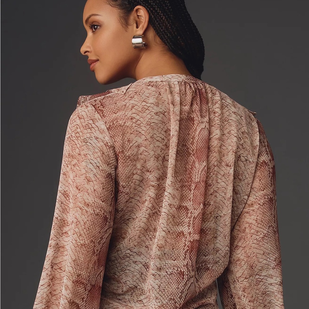 Long-Sleeve Ruffled Blouse - Picture 9 of 11